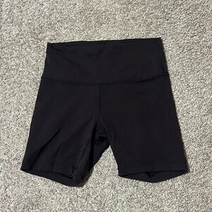 Black Women's Lululemon High-Waisted 6” Biker Shorts